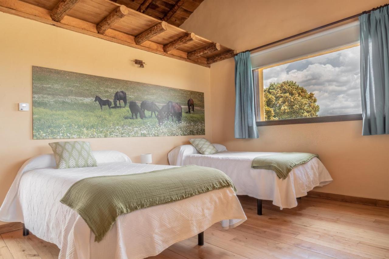 Eco-Lodge En La Reserva Privada Campanarios De Azaba - Proyecto De Conservacion Espeja エクステリア 写真