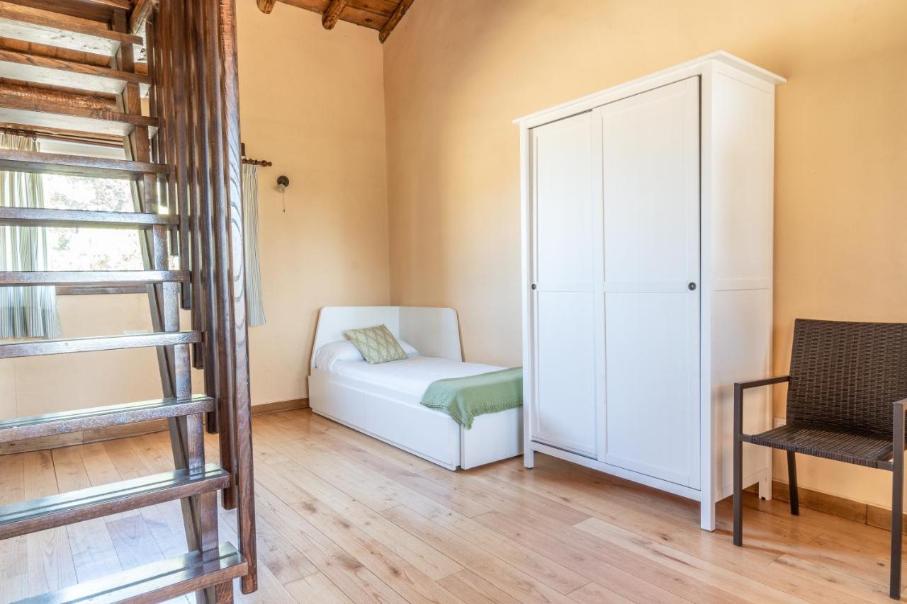 Eco-Lodge En La Reserva Privada Campanarios De Azaba - Proyecto De Conservacion Espeja エクステリア 写真