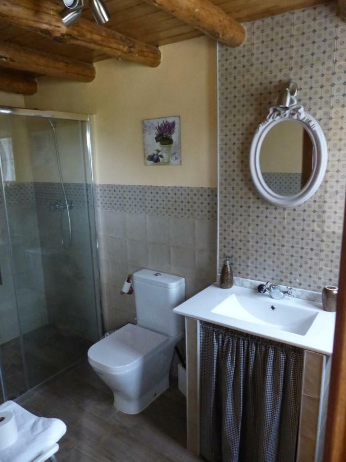 Eco-Lodge En La Reserva Privada Campanarios De Azaba - Proyecto De Conservacion Espeja エクステリア 写真